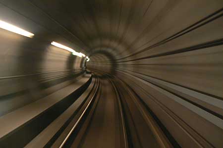 Tunel metra